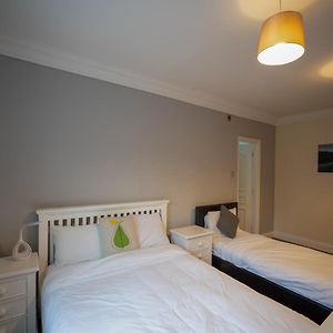Deluxe Family of 5 Room